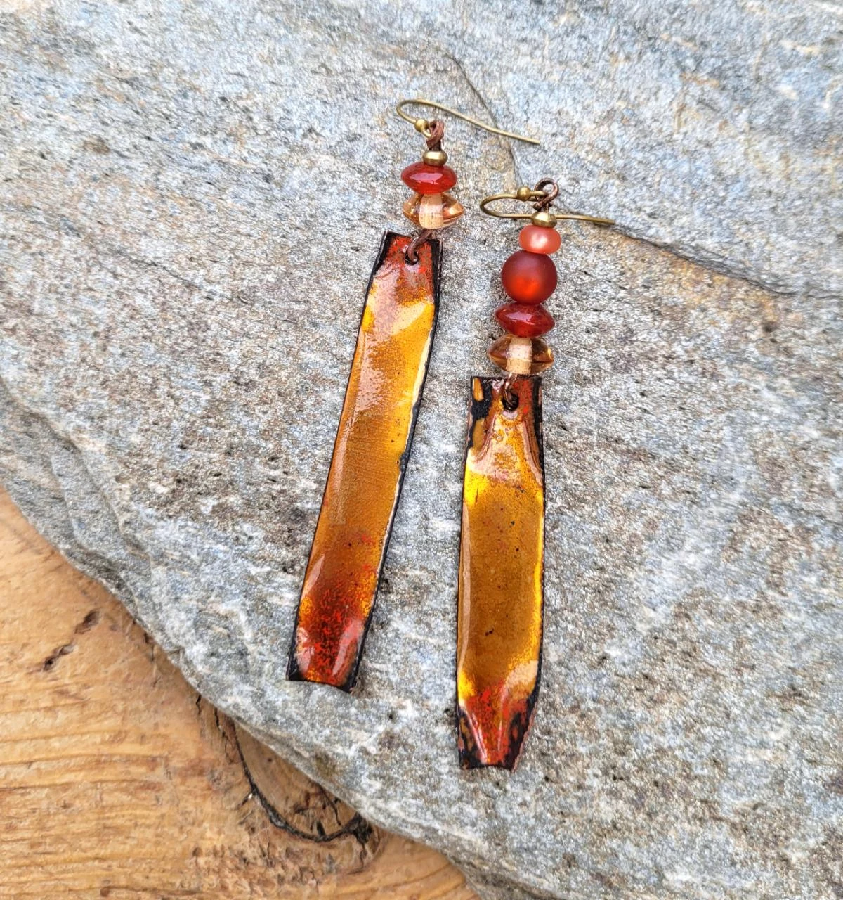 Romantic earrings with enamel charms .. – photo 6